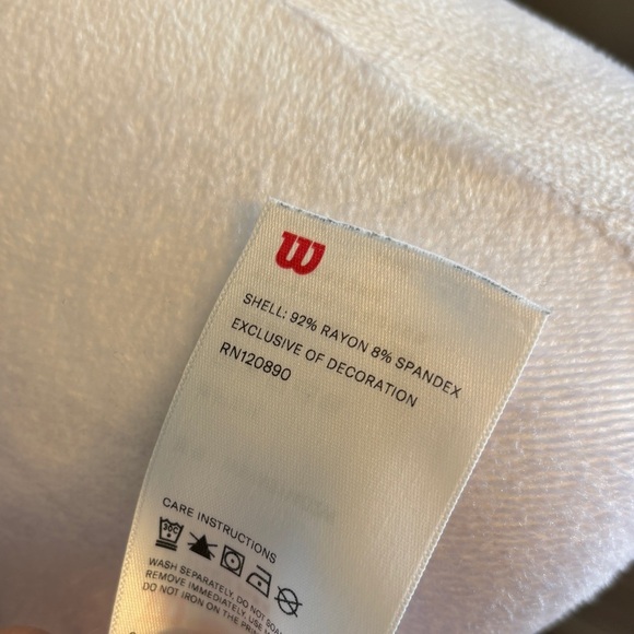 Wilson Fitted Cropped Tee - Picture 5 of 5